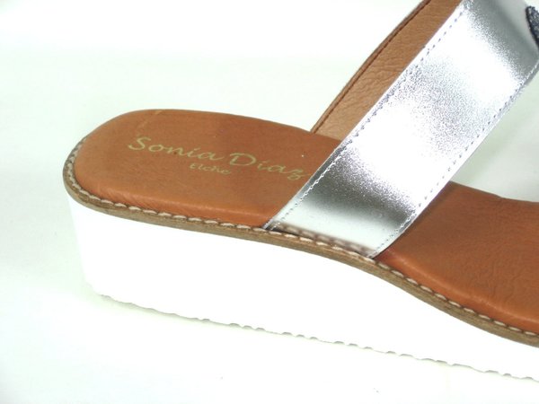 84049809 SILVER LEATHER SANDAL, INSOLE LEATHER. HEEL 5 CM