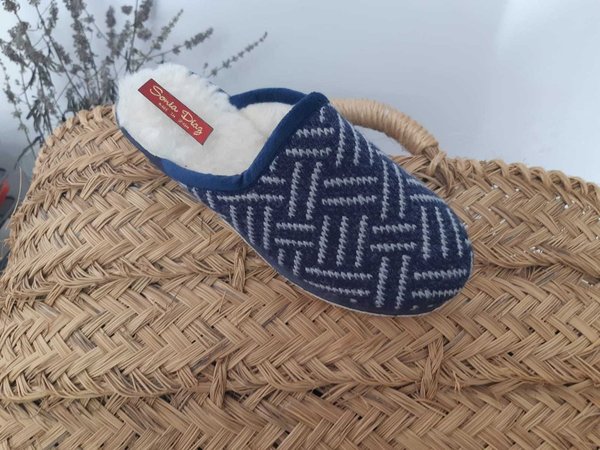 97100003 BLUE-WHITE WOOL HOUSE SLIPPER , INSOLE COTTON, 4 CM WEDGE.  SIZE 32/35